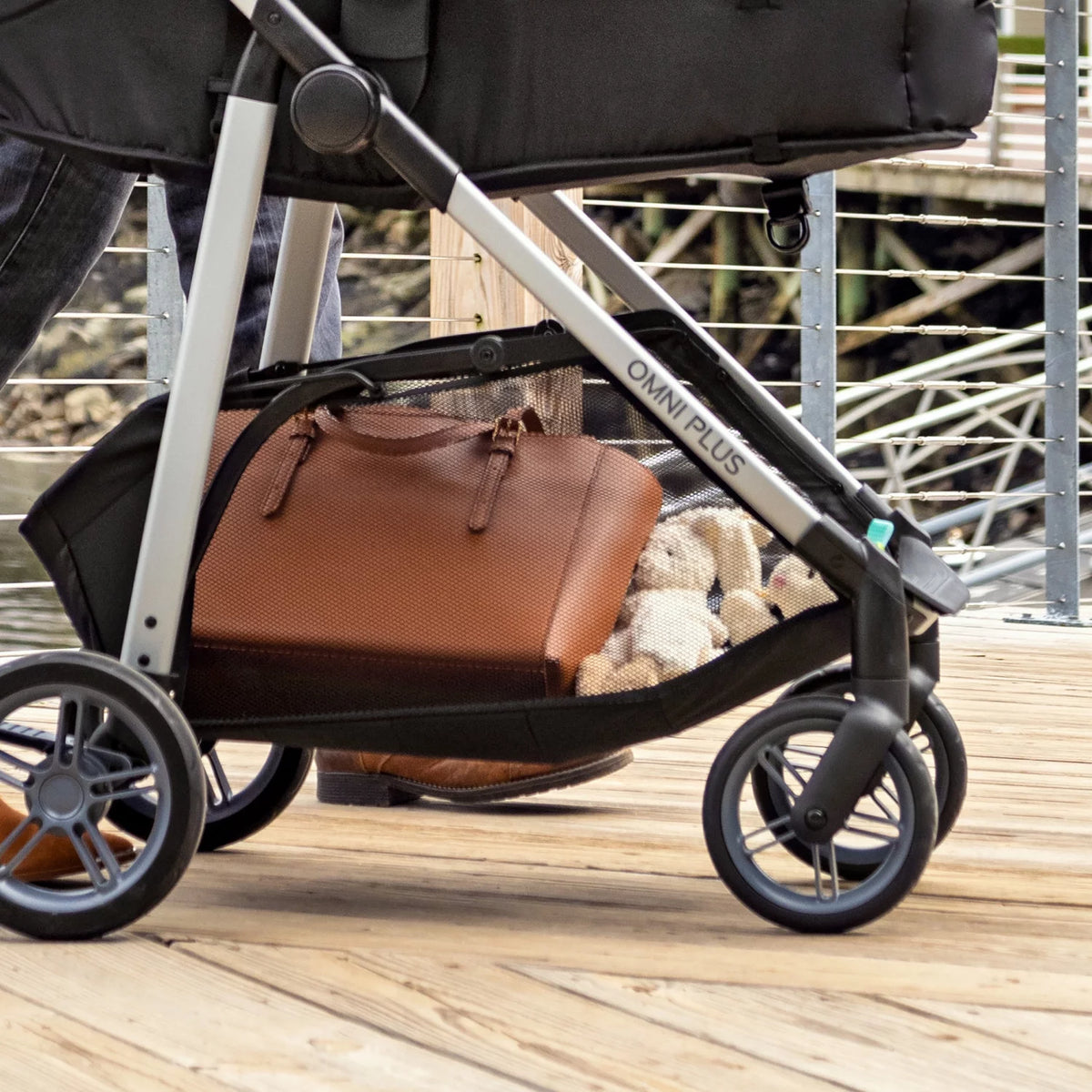 Modular Travel System with Infant Car Seat P527130