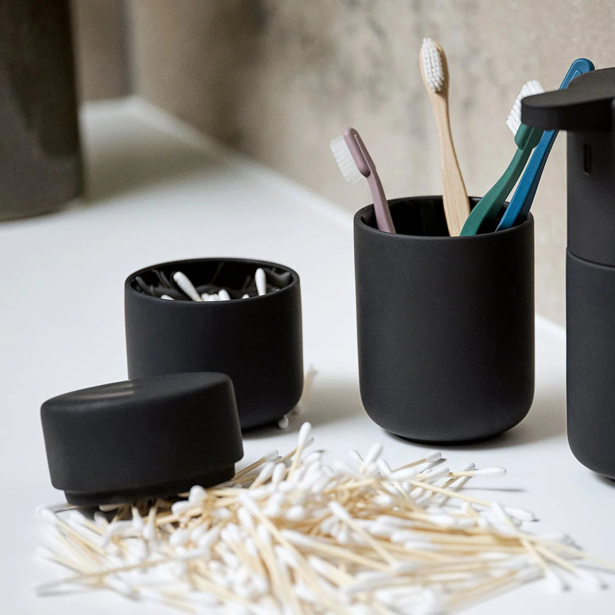 Jar with Lid Black V2914