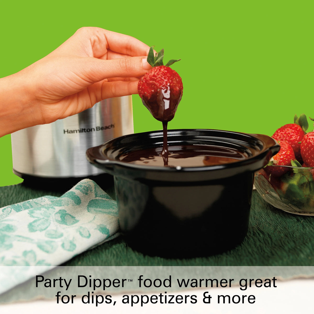7 Quart Programmable Slow Cooker with Removable Crock, Red Z71879