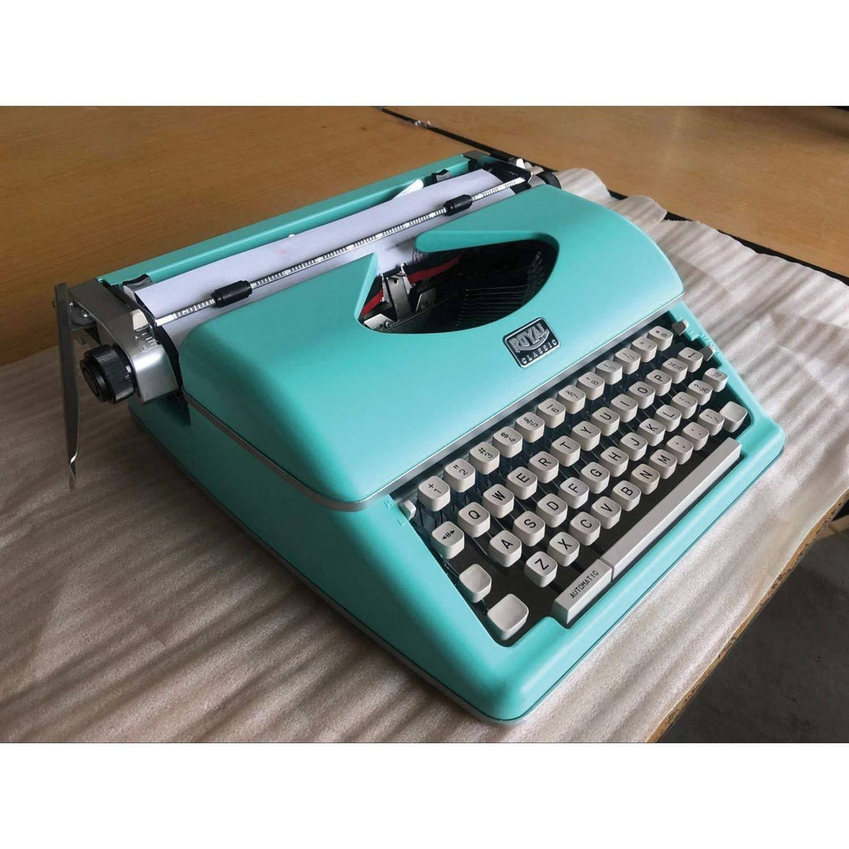 Mint Green Manual Typewriter K4915