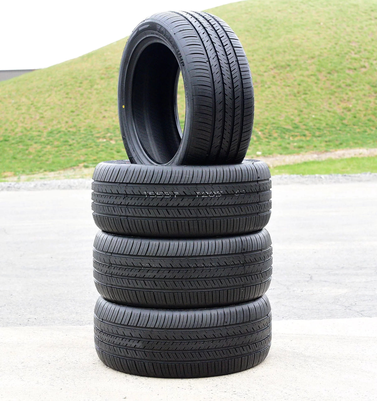 225/35R18 87W XL All Season Performance Tires Set of 4 D809771