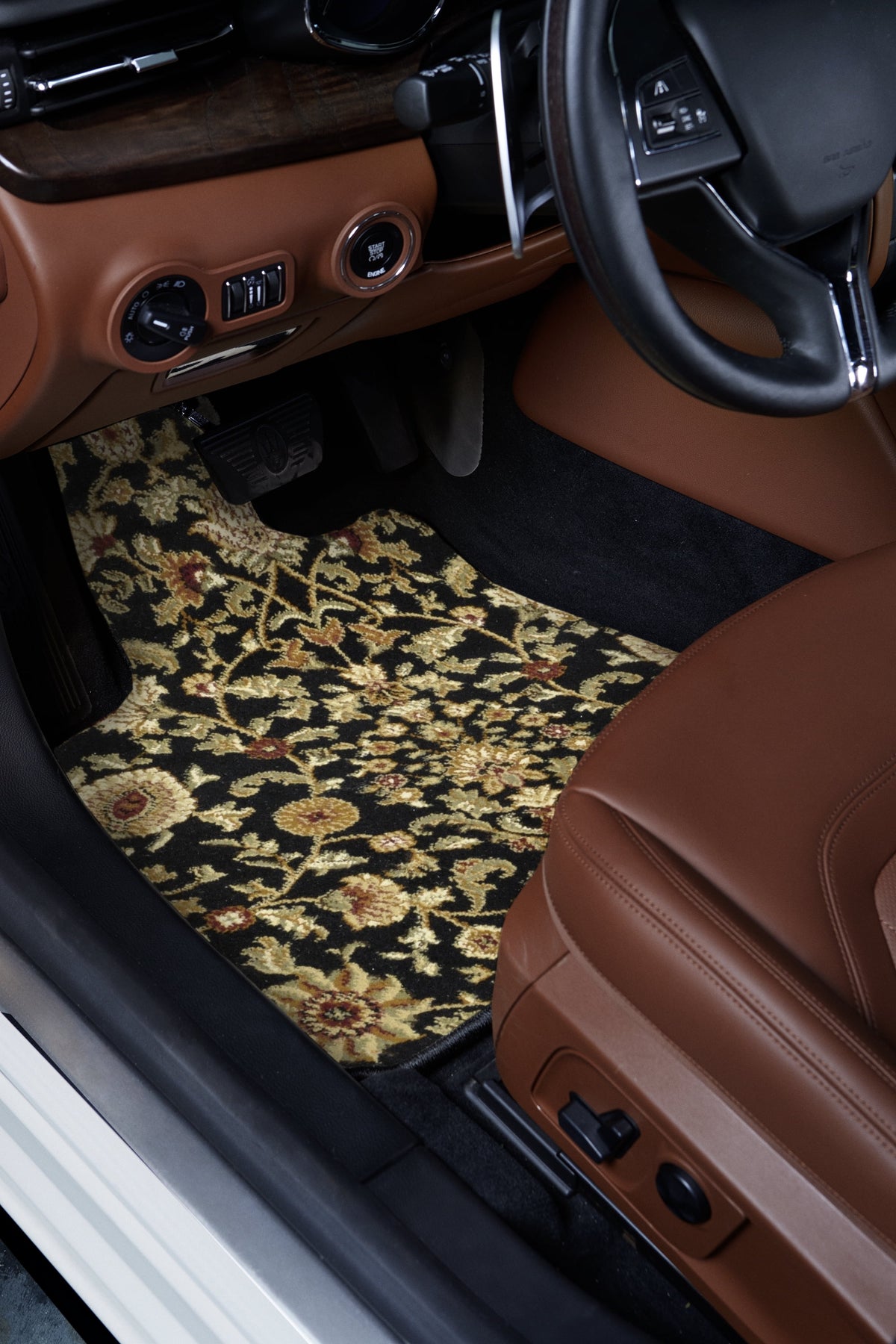 Black Oriental Car Mats D916