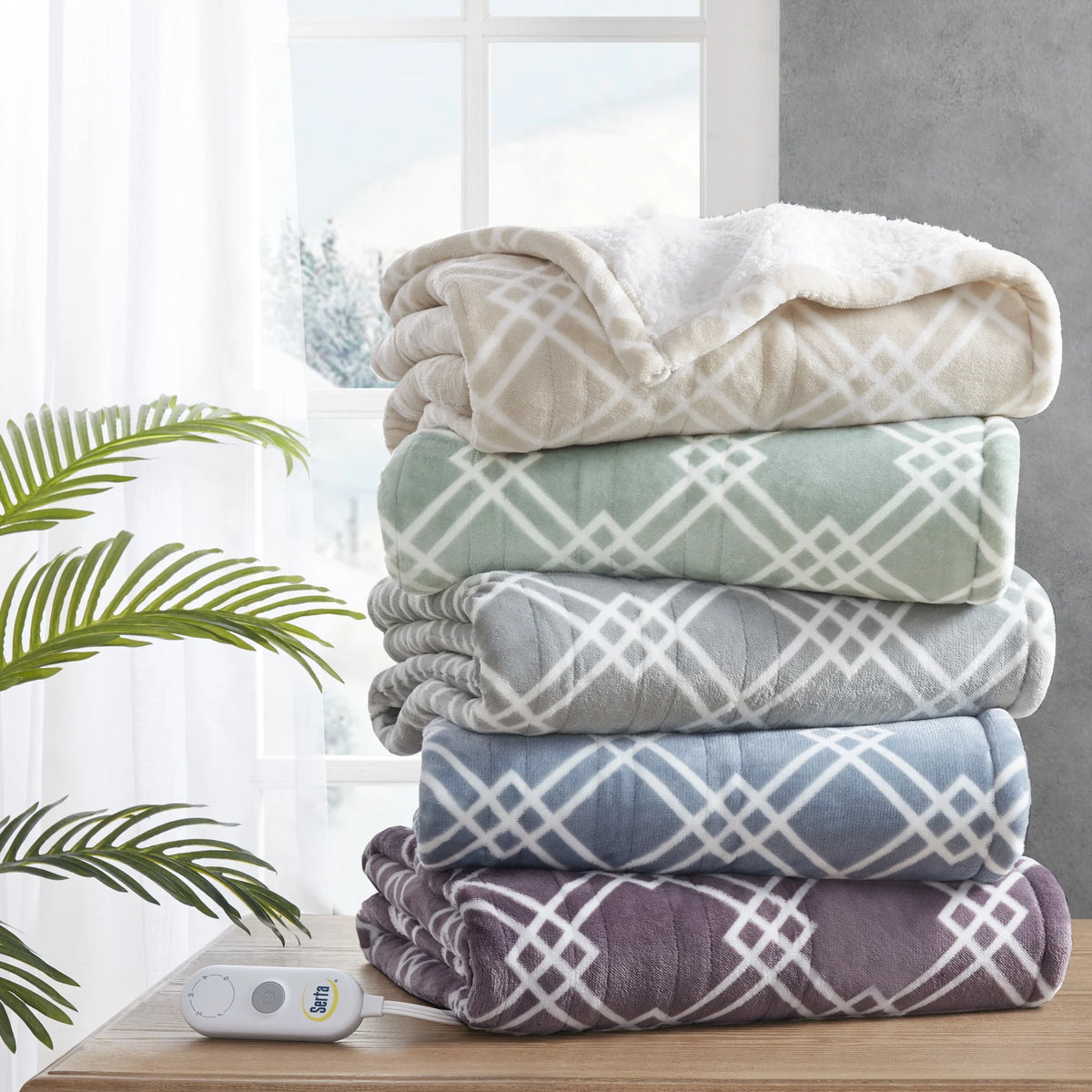 Ultra Soft Plush Electric Heated Throw Blanket 50"x 60" Z208363