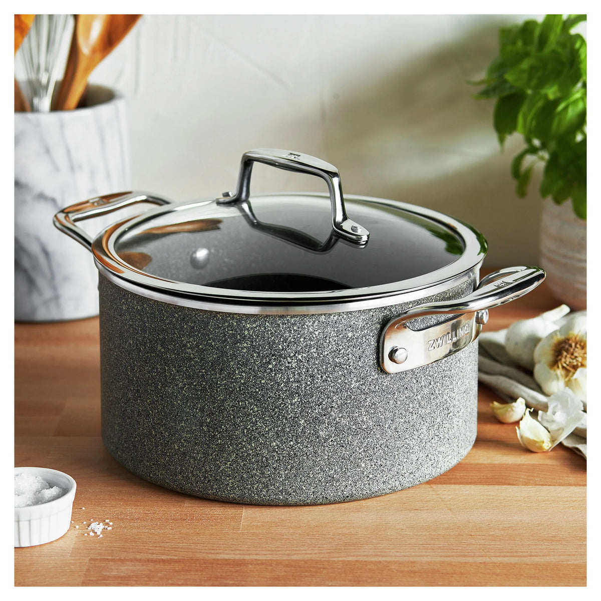 6 Qt. Aluminum Non-Stick Dutch Oven D9586